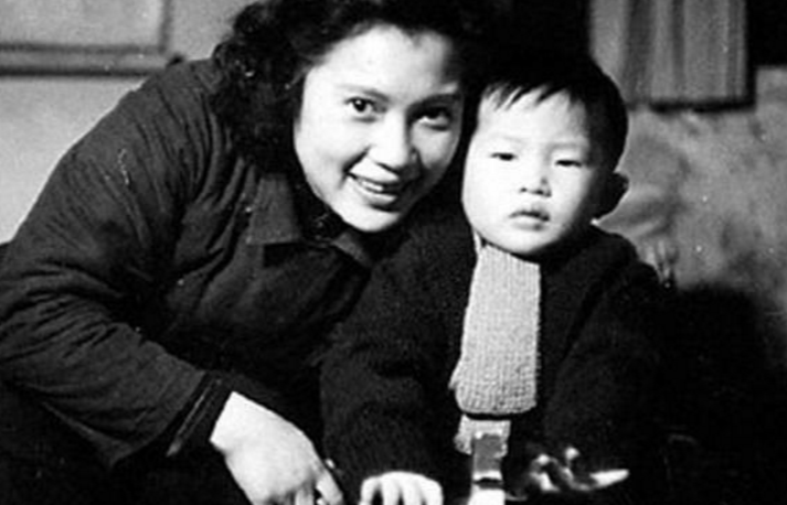 严易泽与秦怡，一段跨越时空的文学情缘——免费小说探索之旅,严易泽秦怡小说免费