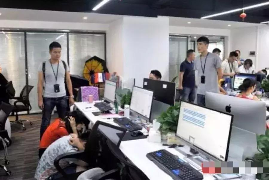 世界杯热潮下的投资新机遇，如何巧妙买股看球,世界杯买股票怎么买