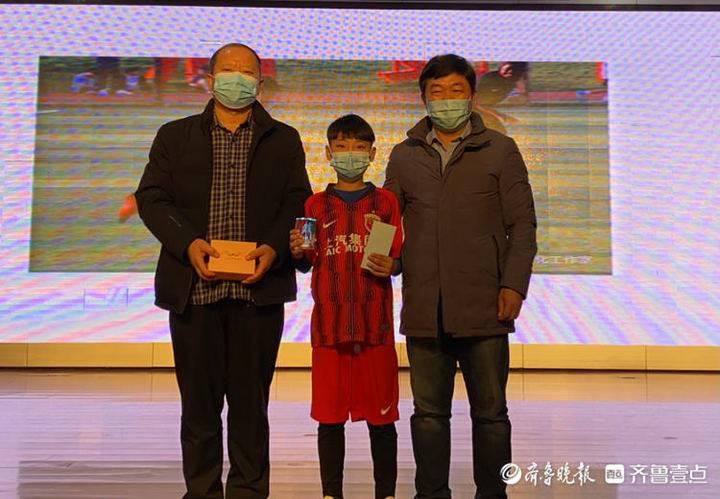 探索足球激情，五楼直播的魅力与影响,五楼直播足球
