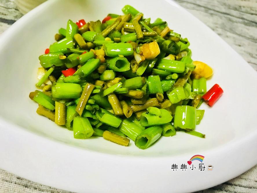 蒜泥空心菜，一抹翠绿中的味觉盛宴,蒜泥空心菜图片