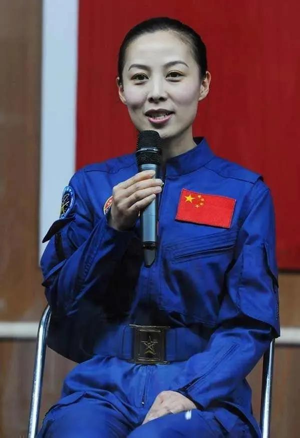 2035年，未来教育资源的免费共享与正版化趋势2021正版资料大全完整